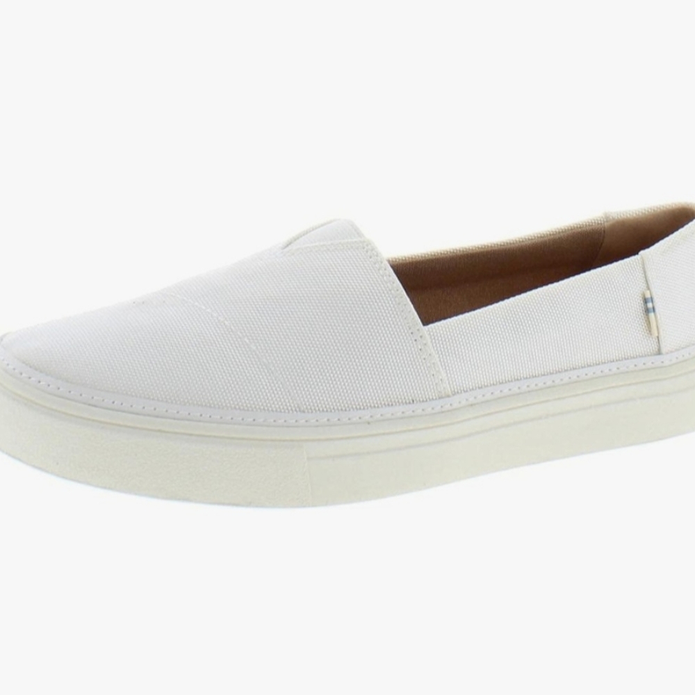 New TOMS slip on all white parker sneakers